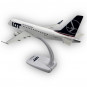Модель самолета Embraer E175 LOT Polish Airlines 1:100