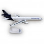 Модель грузового самолета McDonnell Douglas MD-11 Lufthansa Cargo 1:200